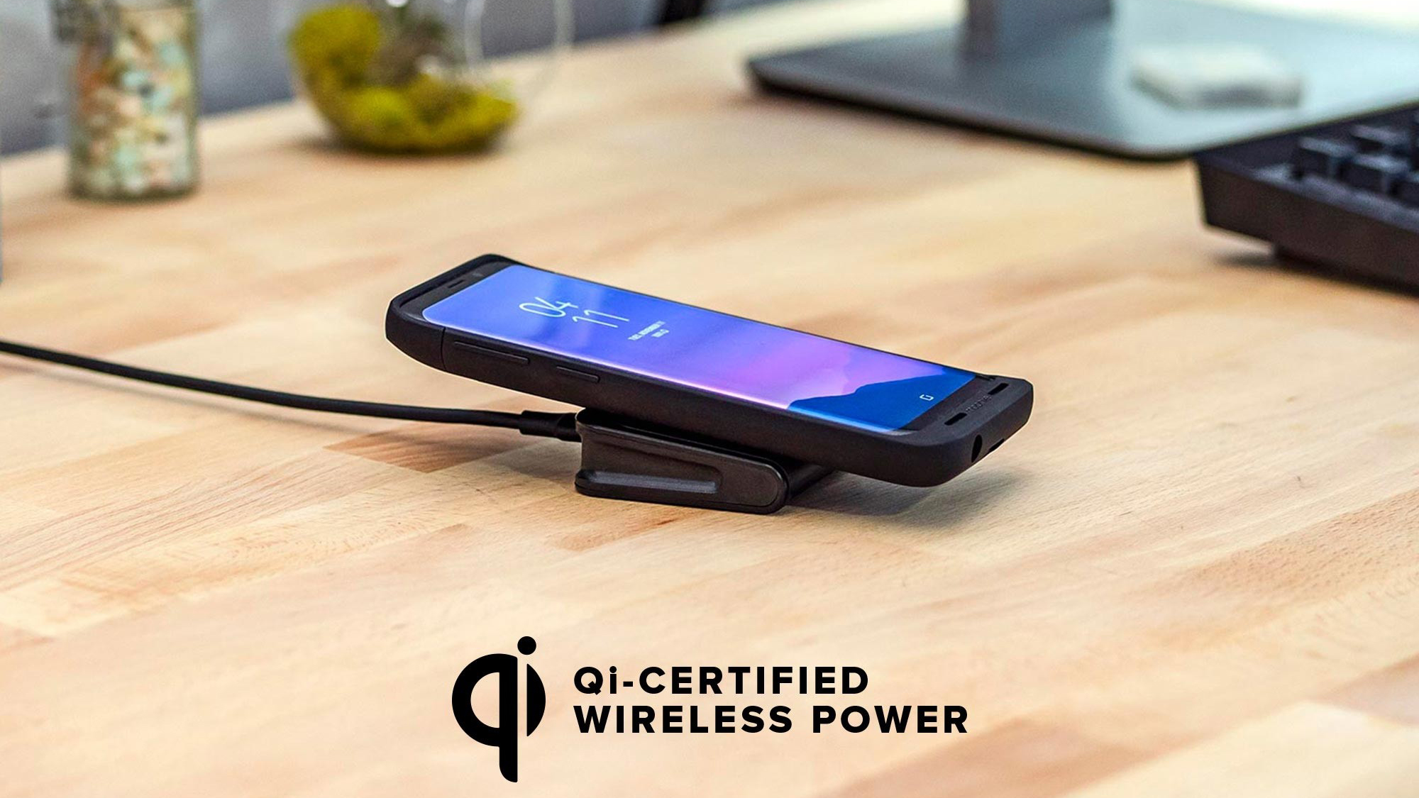 Купить зарядный комплект Mophie Charge Stream Global Travel Kit (401302090)  в Москве в каталоге зарядных устройств сетевых с доставкой. Характеристики,  цены в интернет-магазине iCover.