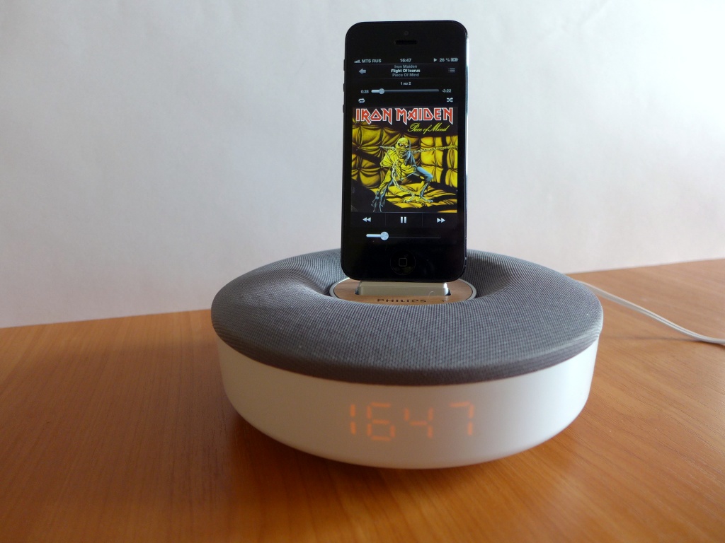 Philips Docking Speaker DS1155/12 - компактная акустическая система для  iPhone/iPod нового поколения. Новости, статьи и обзоры от iCover.ru