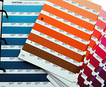 Купить набор цветовых справочников Pantone Solid Chips Coated